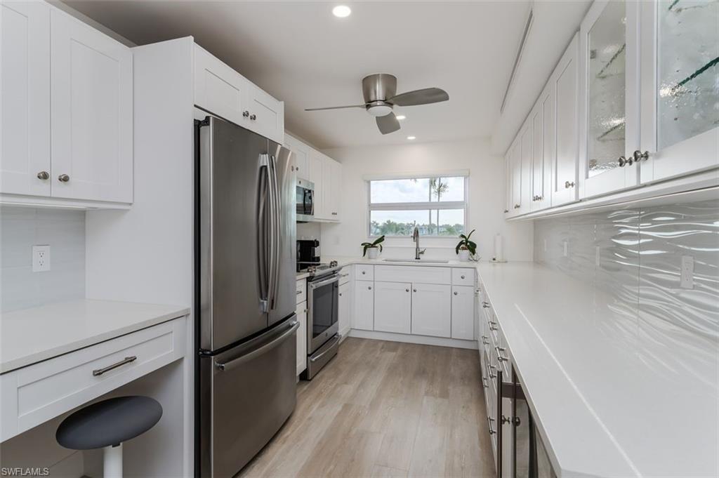 3450 Gulf Shore BLVD N 210 photo 12