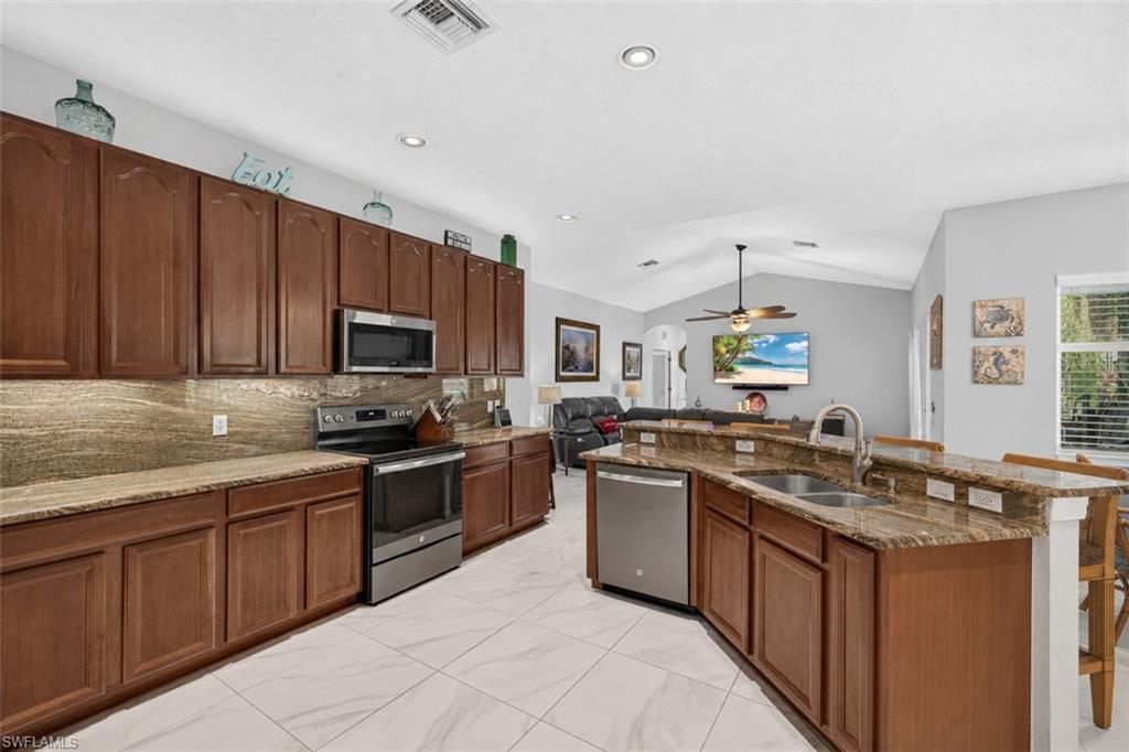 10650 Sir Michaels Place DR photo 8