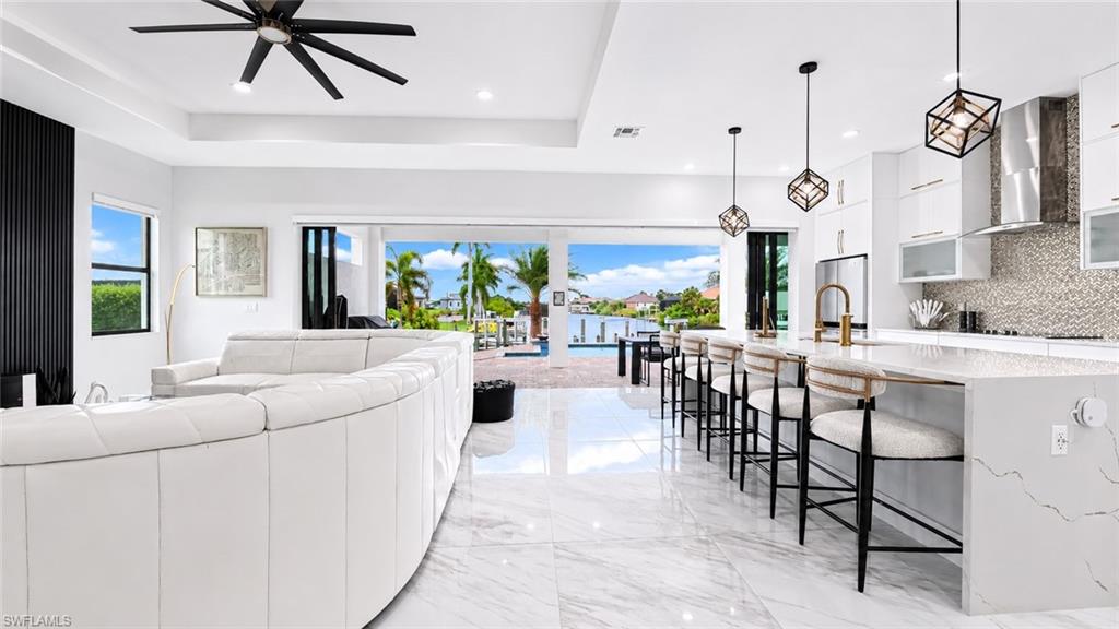 3611 Gulfstream PKWY