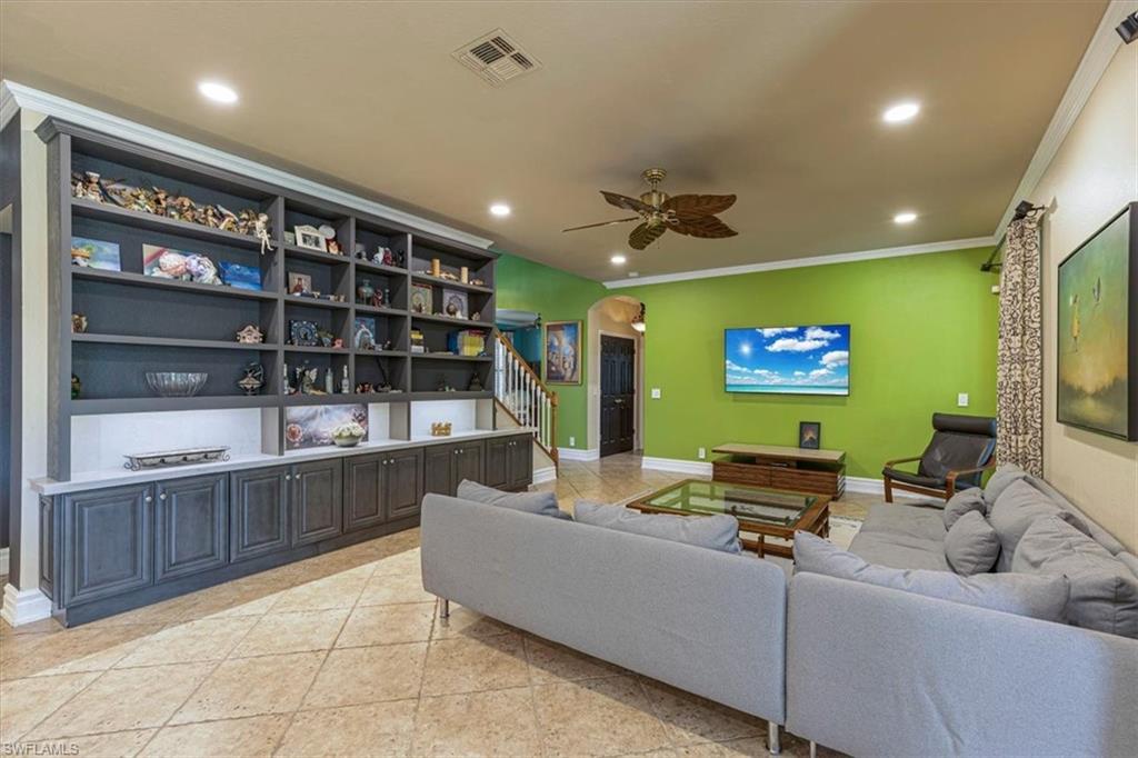 120 Burnt Pine DR photo 8