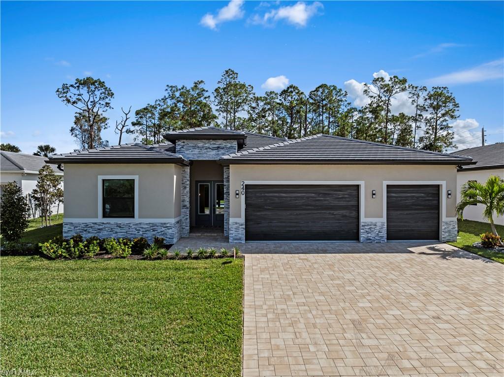 240 Allamanda WAY