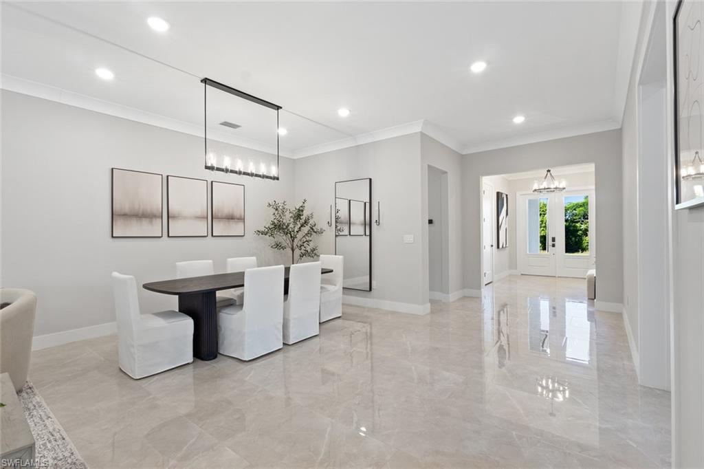 240 Allamanda WAY photo 10