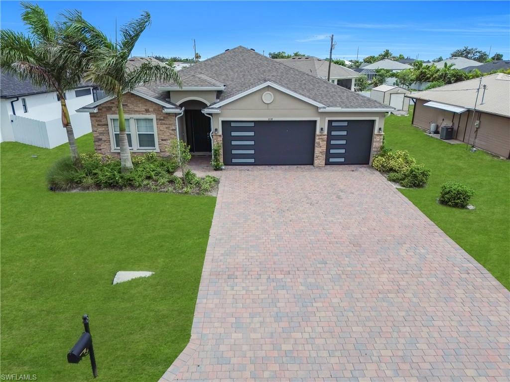 838 NW 2nd ST