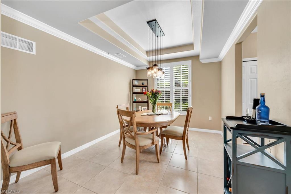 12033 Covent Garden CT 2403 photo 8