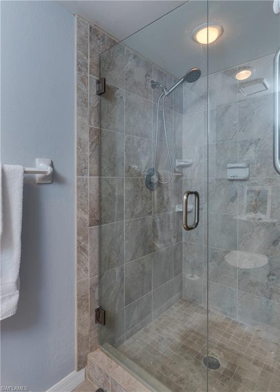 5825 Trailwinds DR 425 photo 14