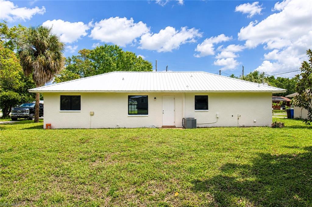 2816 Economy ST photo 32