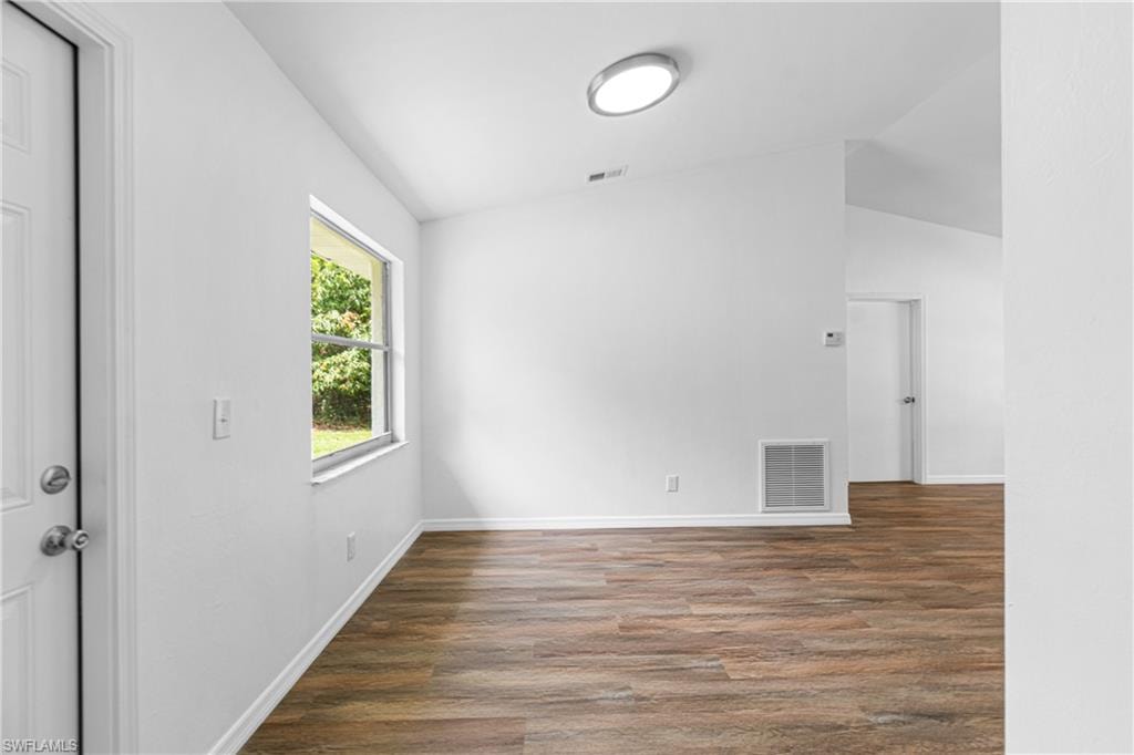 2816 Economy ST photo 9
