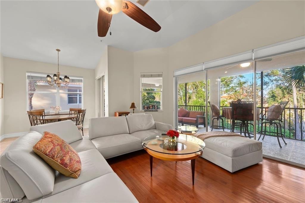 11053 Harbour Yacht CT 201 photo 6