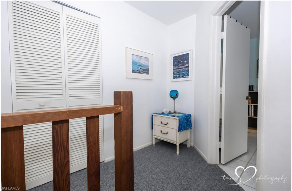 Upstairs foyer
