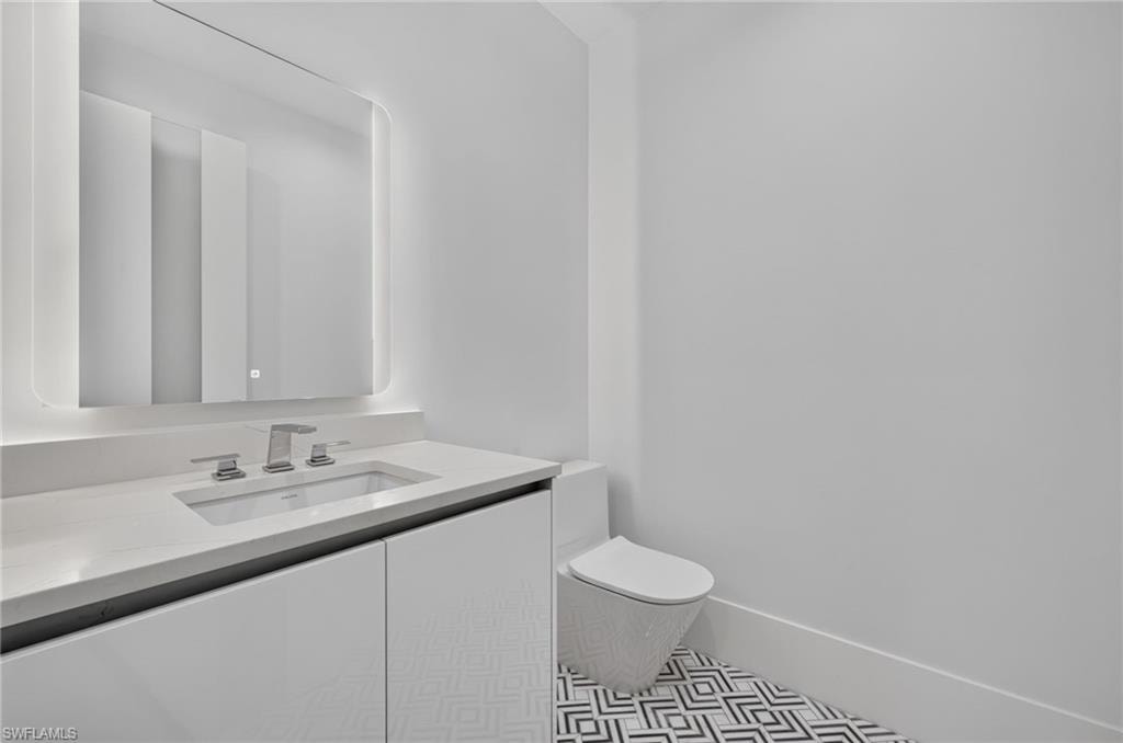 1165 8TH ST S #201 photo 34