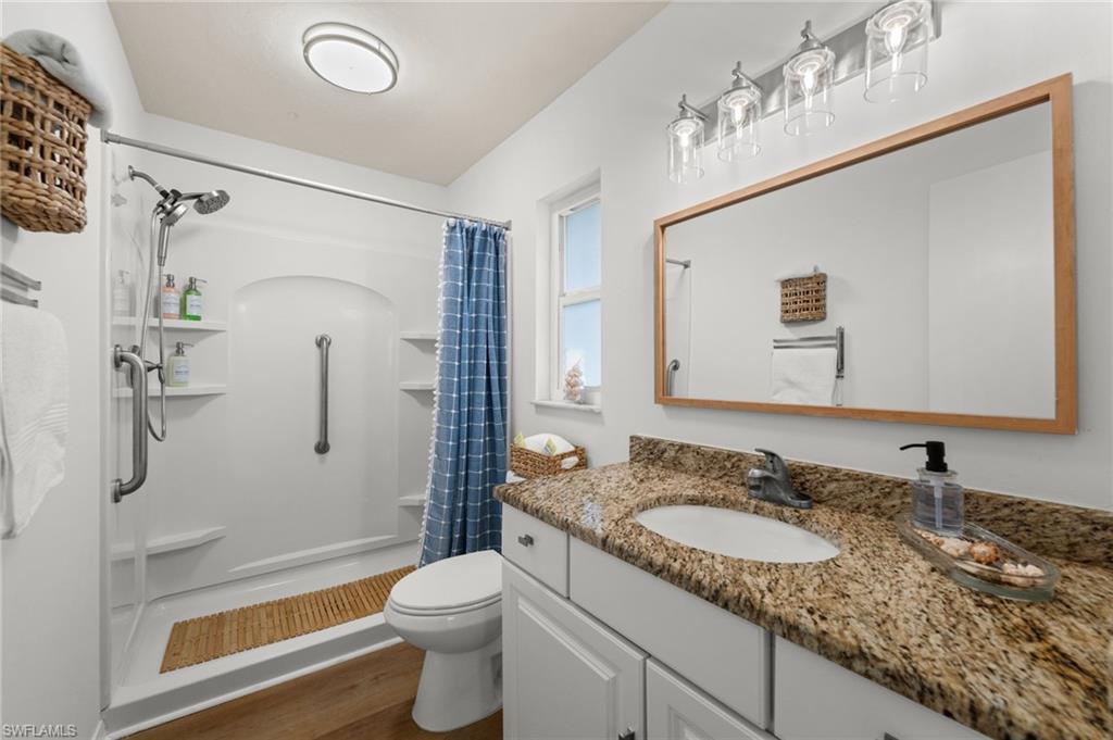 2141 SW 5th AVE photo 18