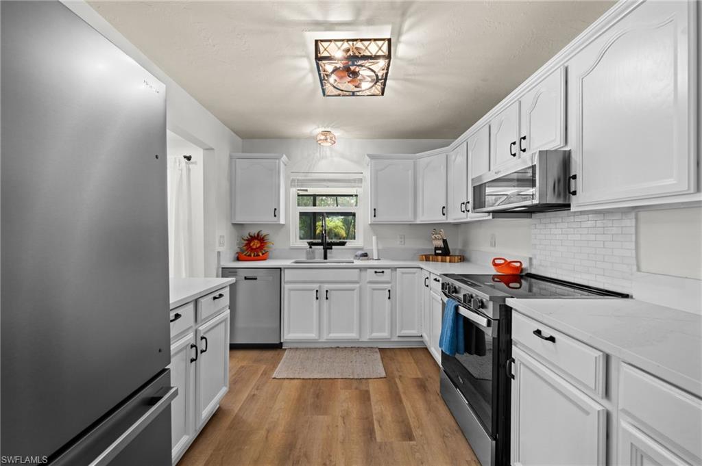 2141 SW 5th AVE photo 8