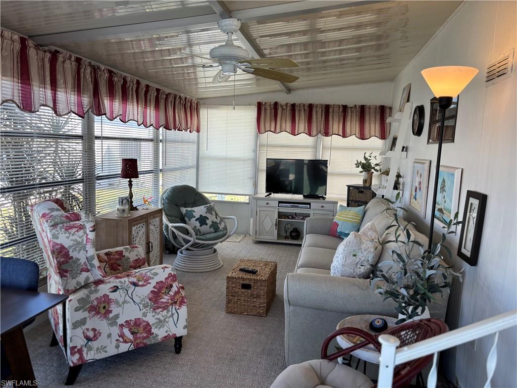 9 Jade DR photo 8