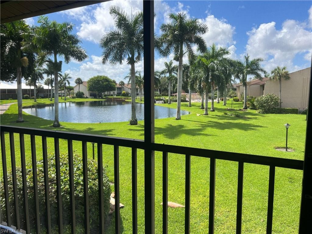 1000 Palm View DR 203 photo 10