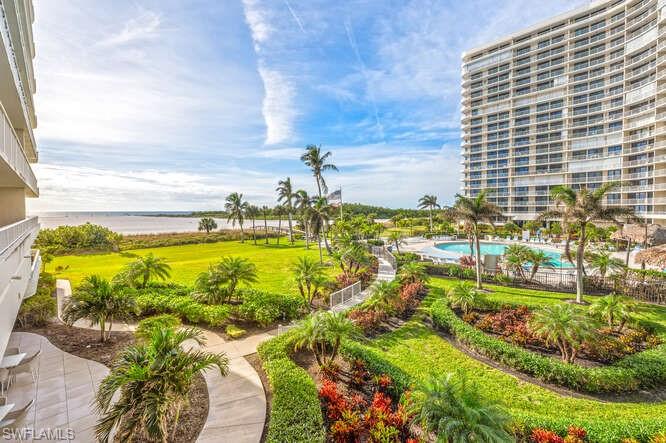260 Seaview CT 1-208