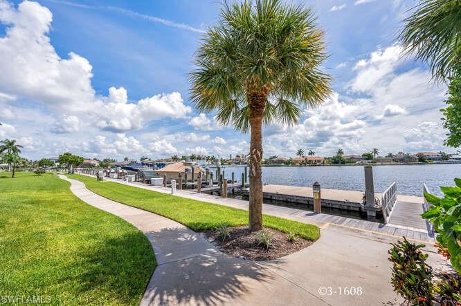 260 Seaview CT 1-208 photo 40