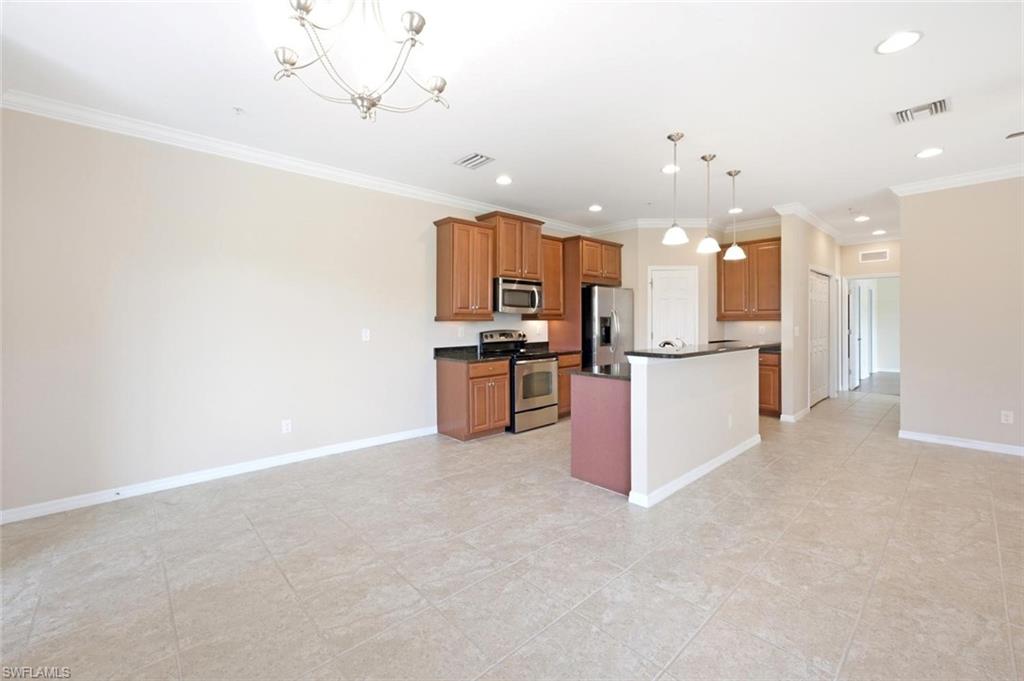 23421 Alamanda DR 201 photo 7
