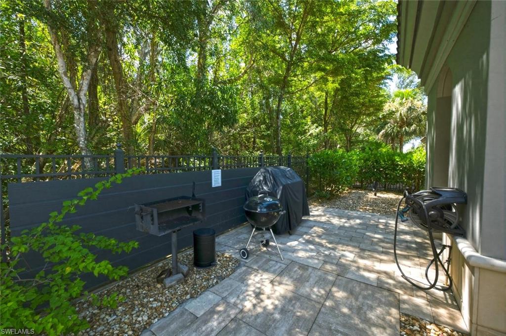 23421 Alamanda DR 201 photo 24
