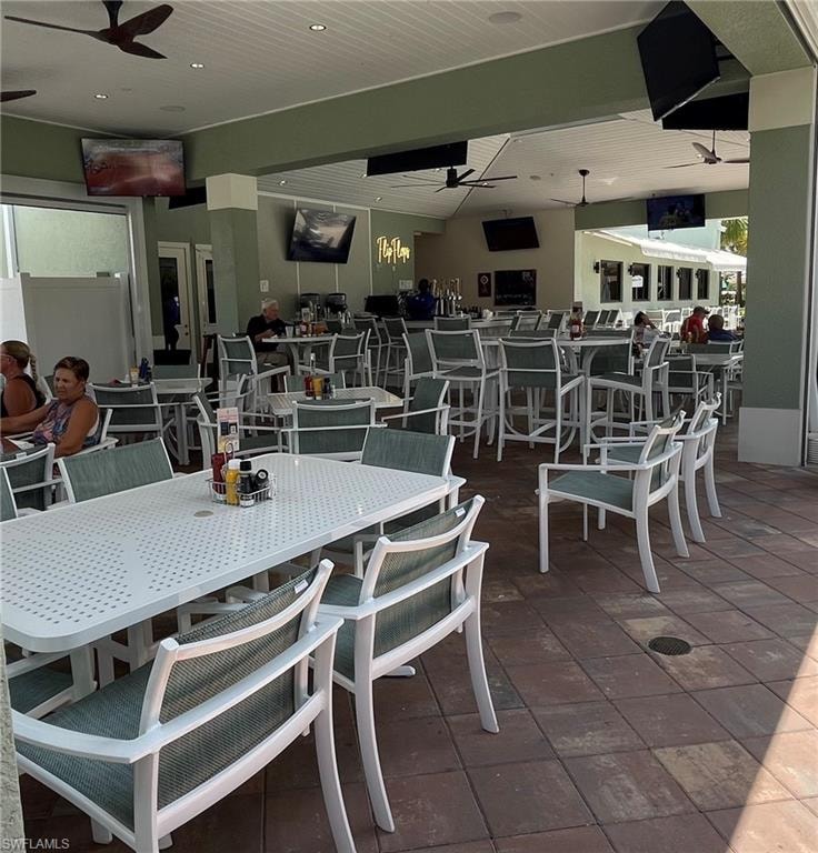 View of terrace at Flip Flops