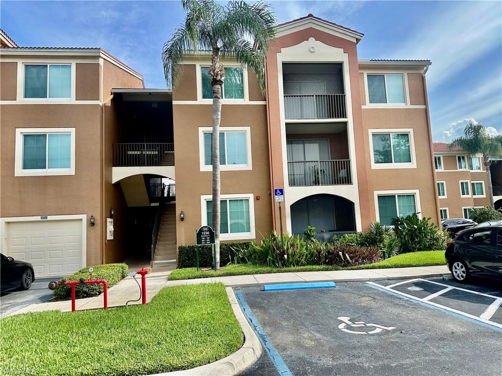 1230 Reserve WAY 304