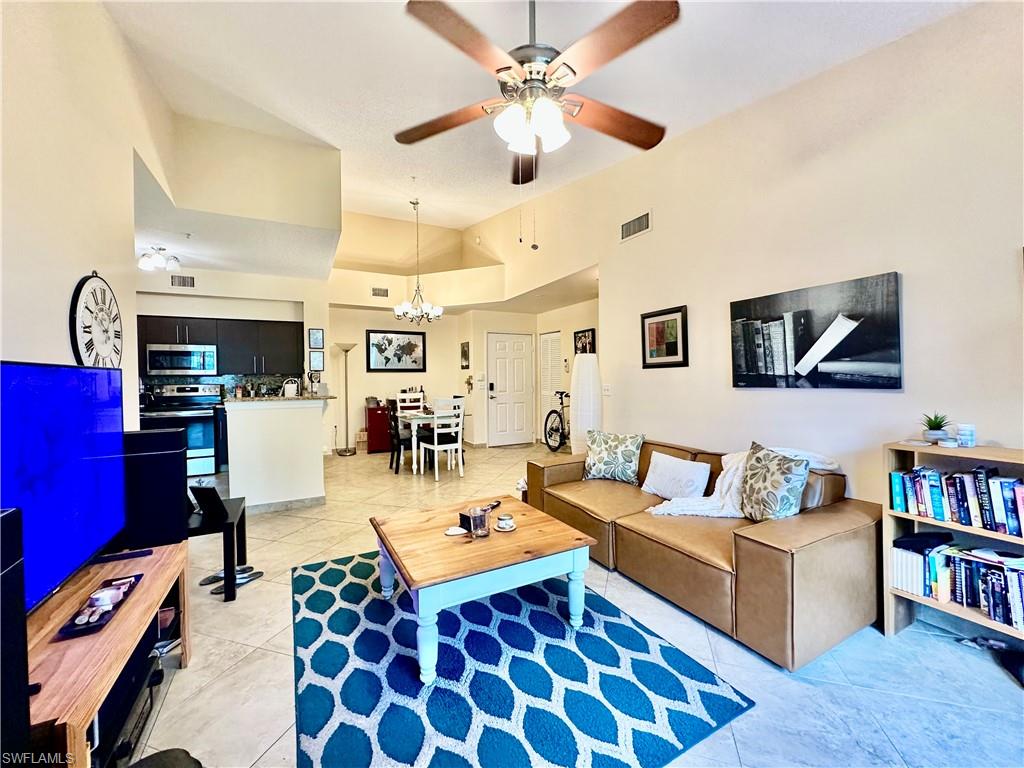 1230 Reserve WAY 304 photo 6