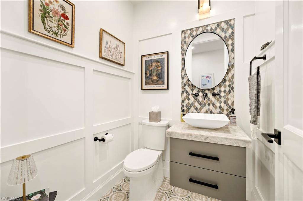 1125 Central AVE 560 photo 21