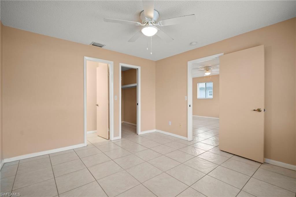 4406 santa barbara BLVD B photo 12