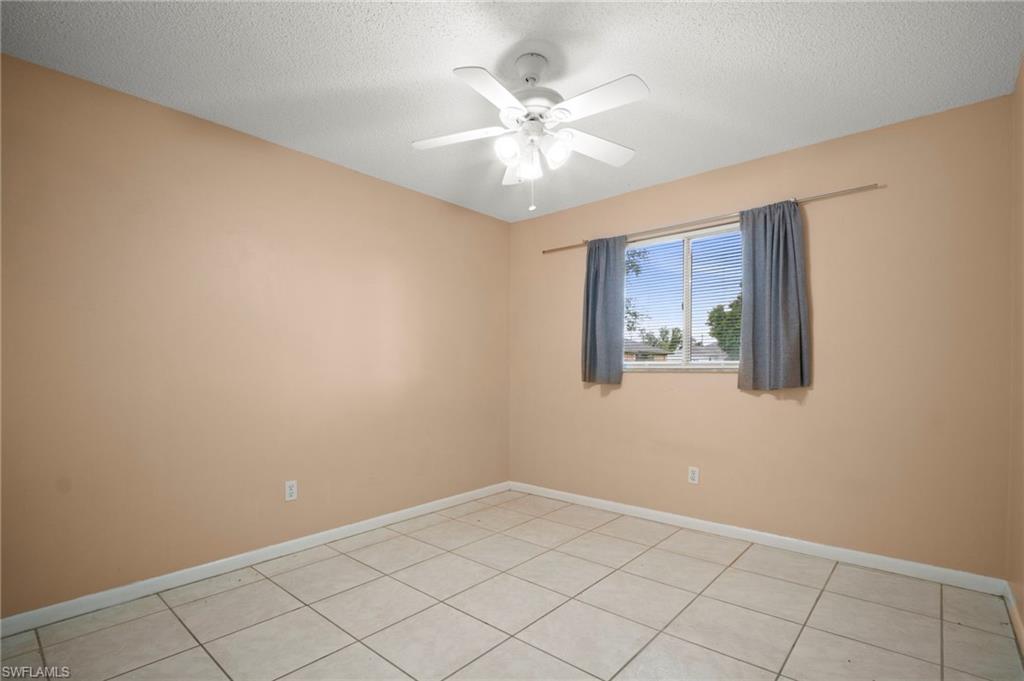 4406 santa barbara BLVD B photo 19