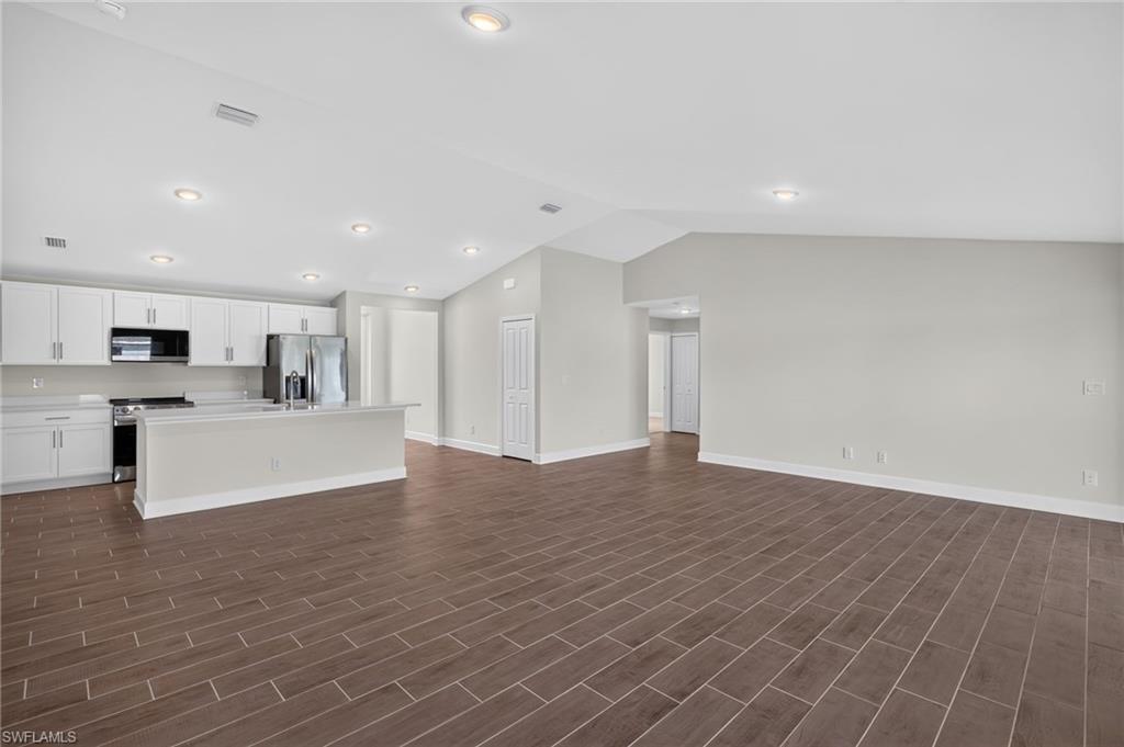 2520 NW 20th AVE photo 13