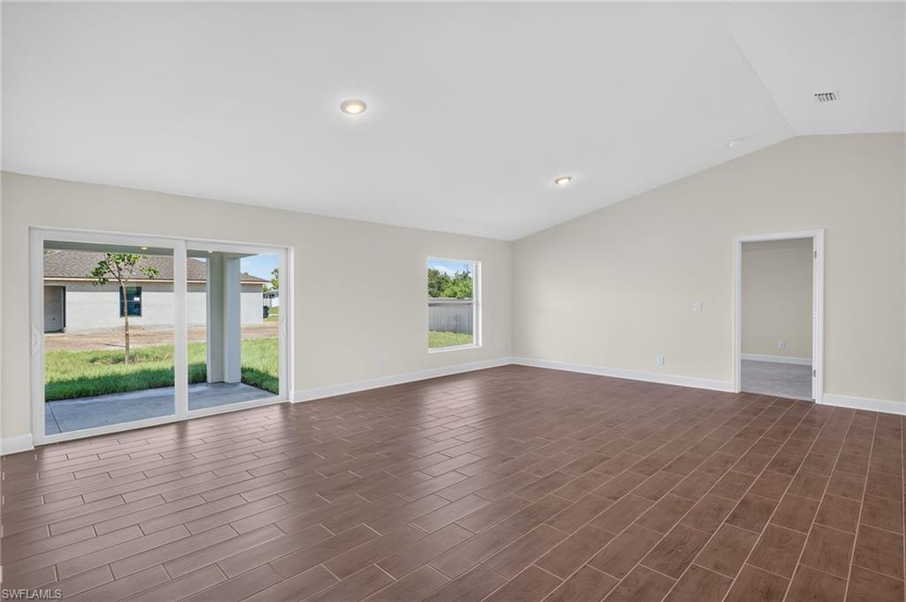 2520 NW 20th AVE photo 9