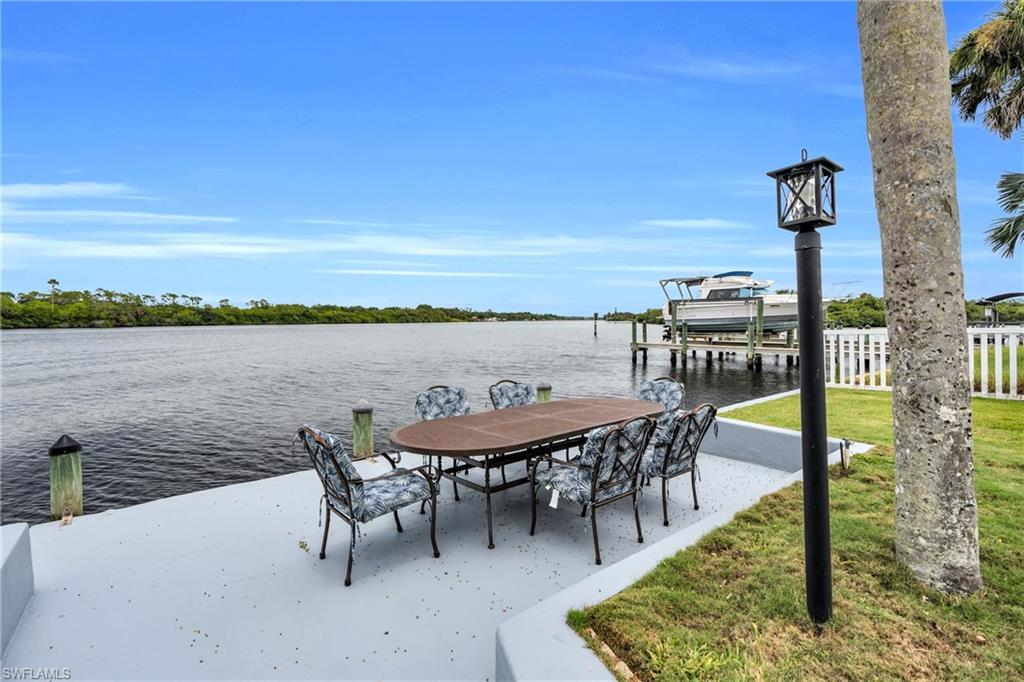This Captain's Walk Lets You Enjoy The Amazing Beauty Of The Caloosahatchee River And Surrounding Mangroves!