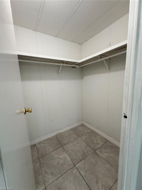 316 W Buell DR photo 13
