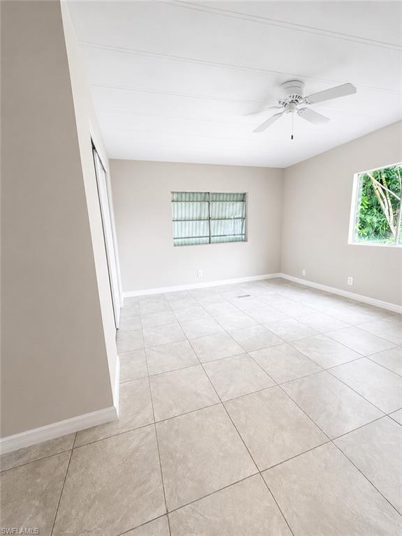 316 W Buell DR photo 12