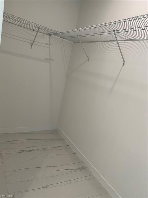 Walk-in Closet Master