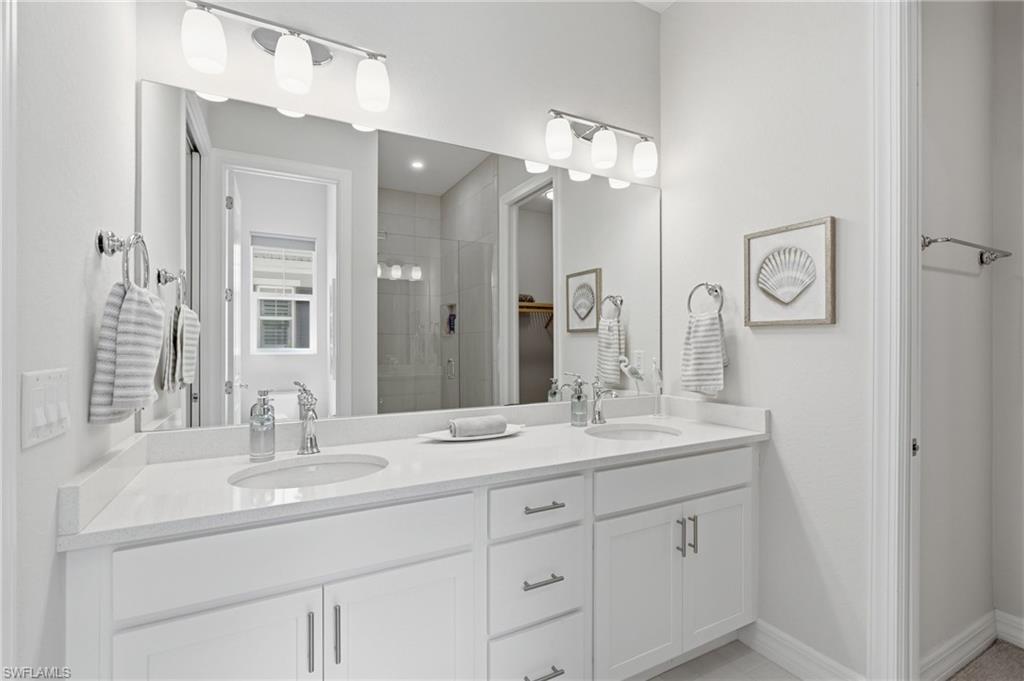 238 Indies DR E 201 photo 13