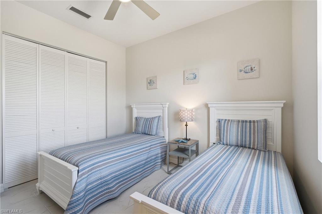 238 Indies DR E 201 photo 16