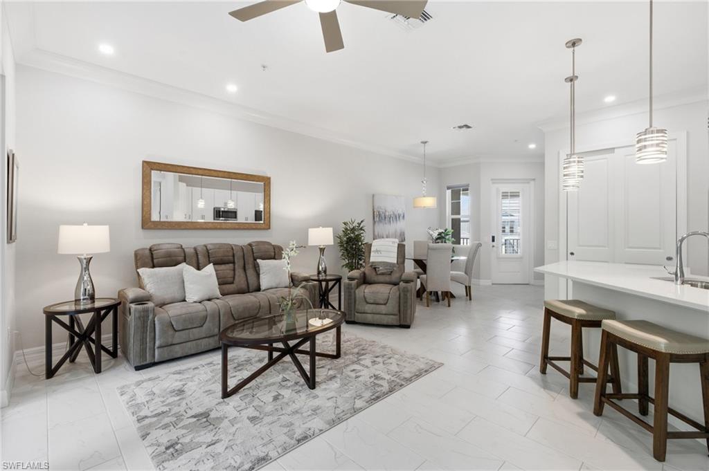 238 Indies DR E 201 photo 7