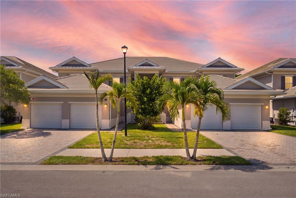 238 Indies DR E 201