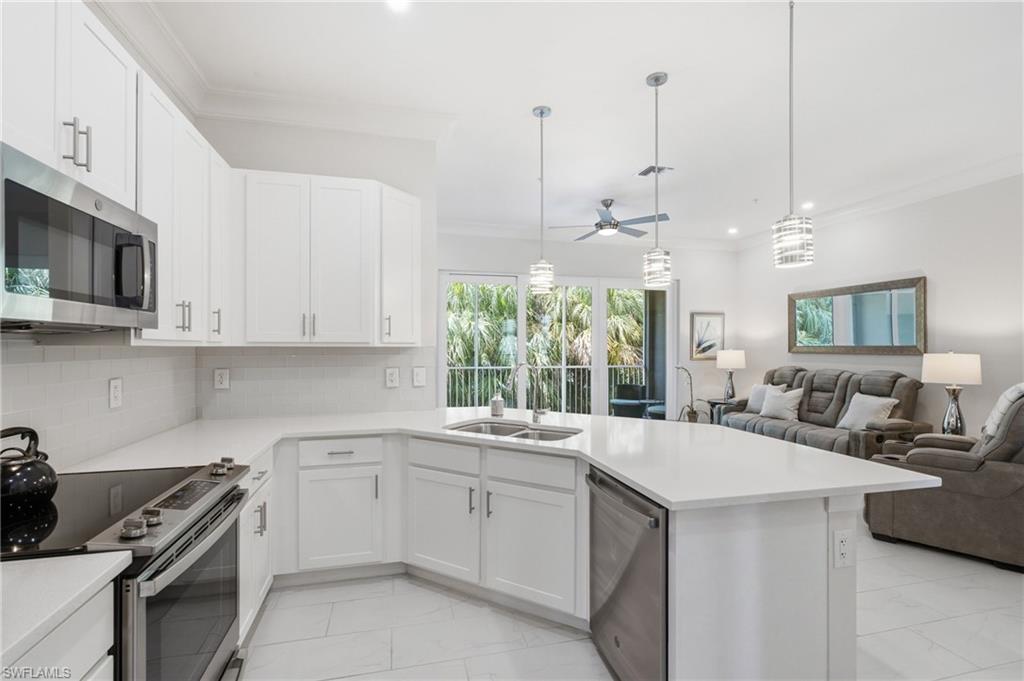 238 Indies DR E 201