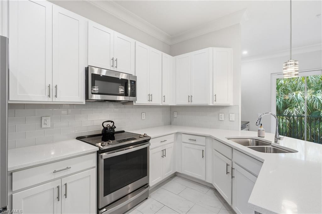 238 Indies DR E 201 photo 9