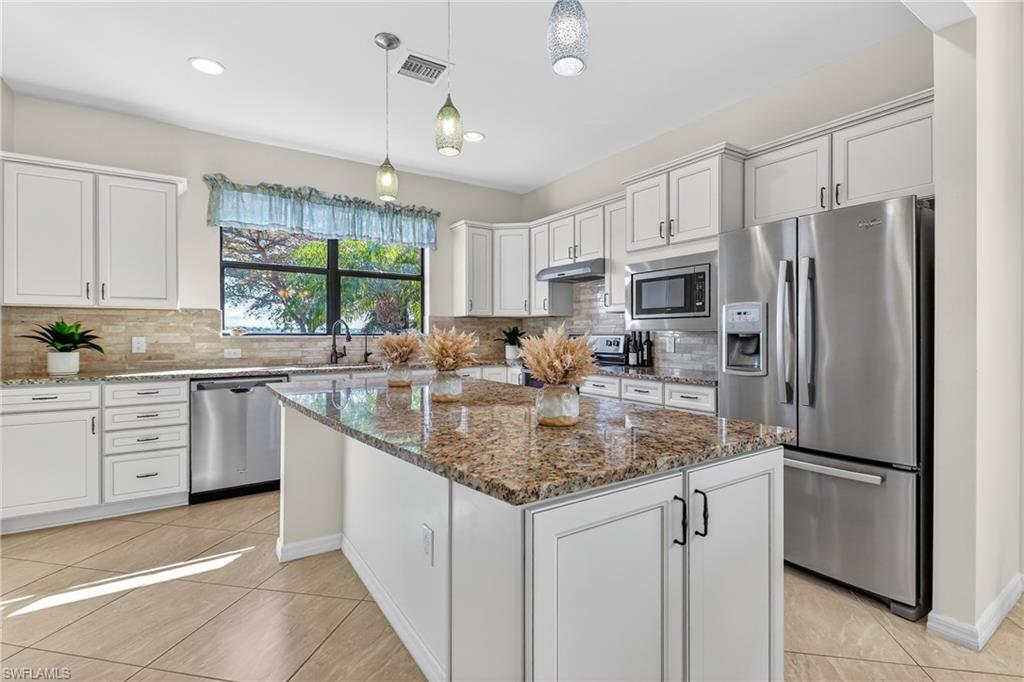 20281 Corkscrew Shores BLVD photo 12