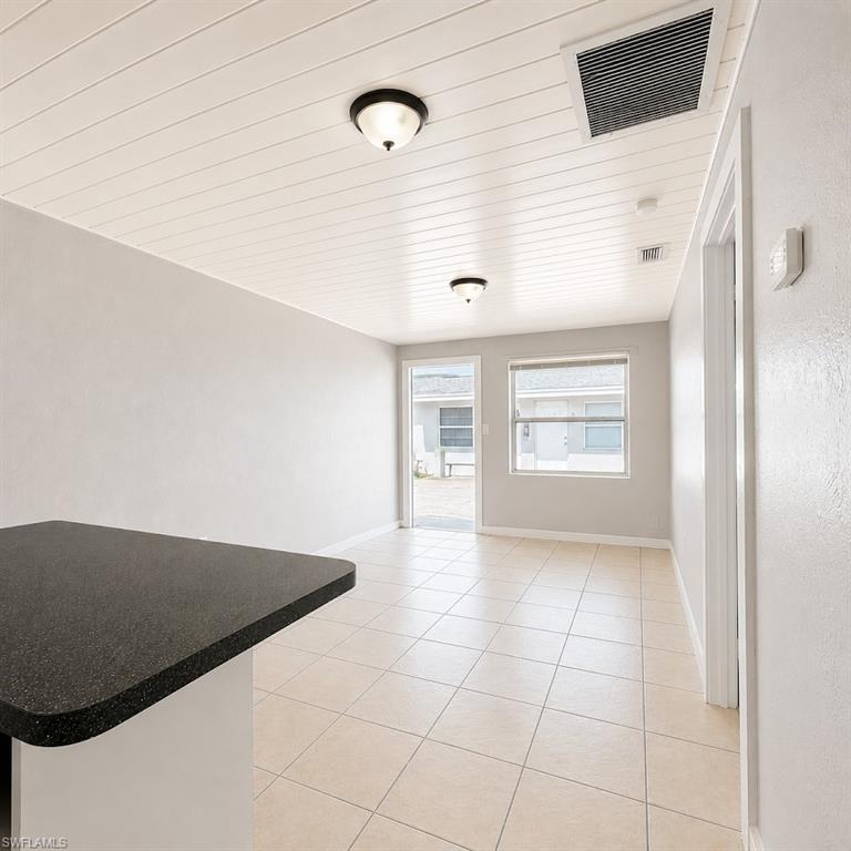 3240 Dora ST