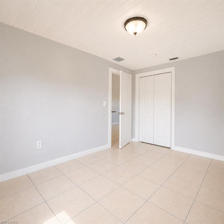 3240 Dora ST photo 11