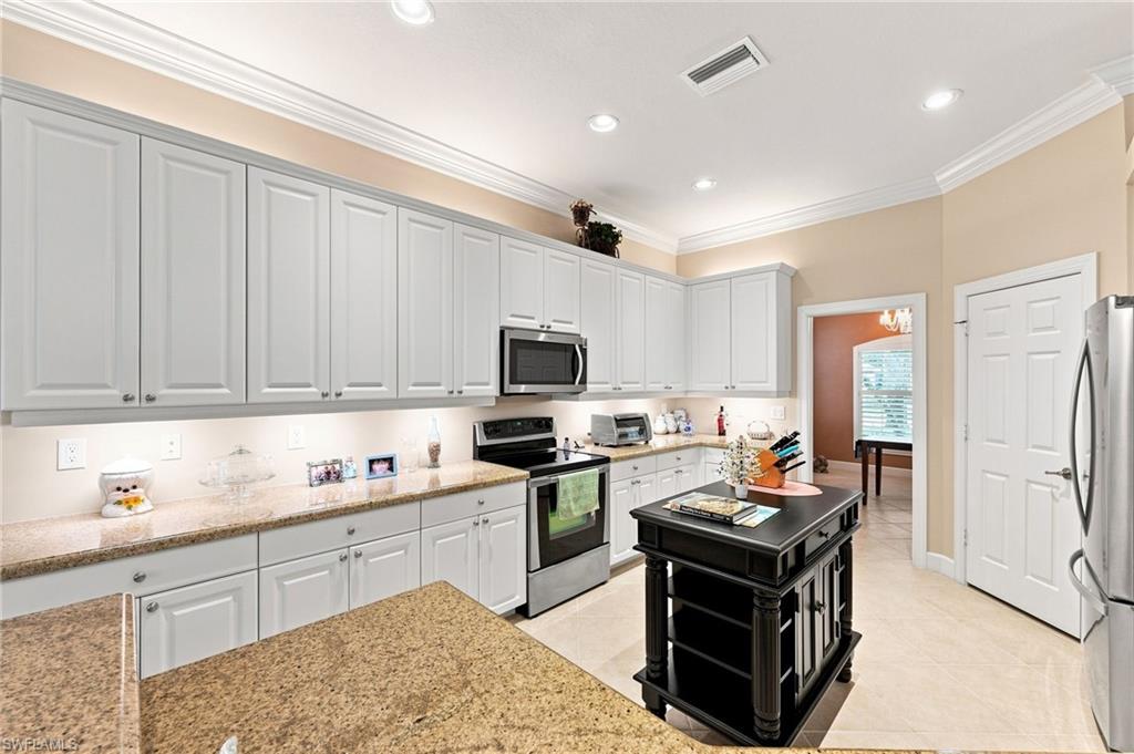 26443 Doverstone ST photo 18