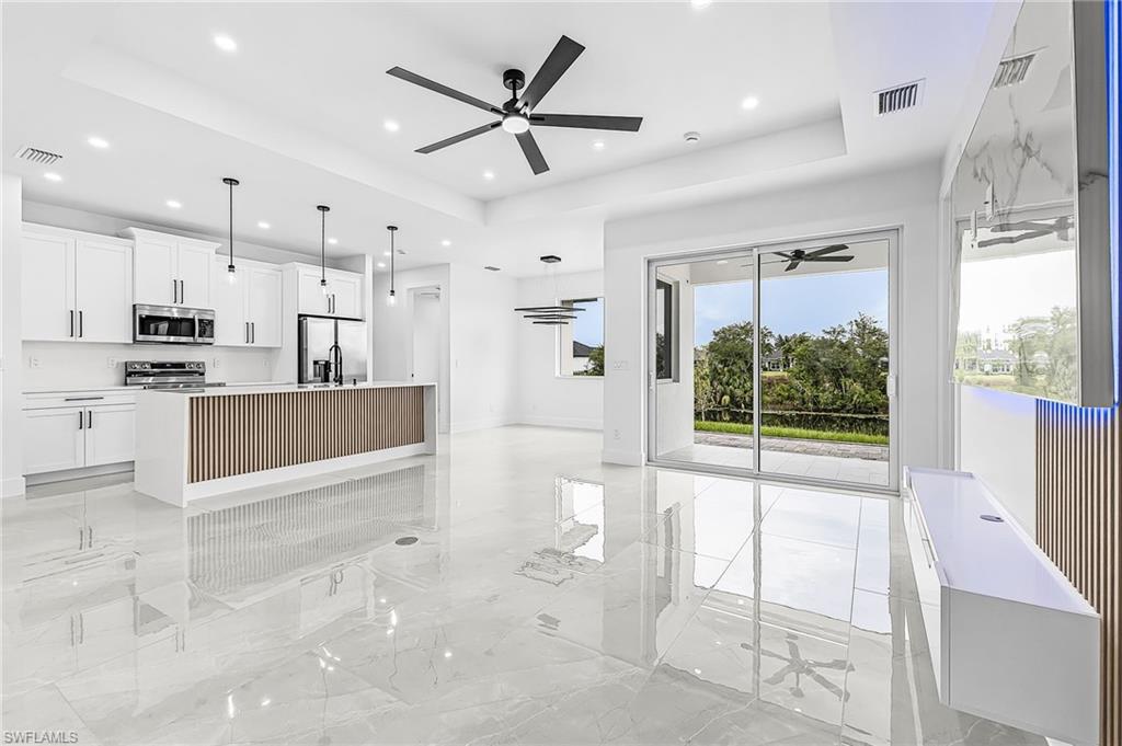 2909 NW 5th AVE