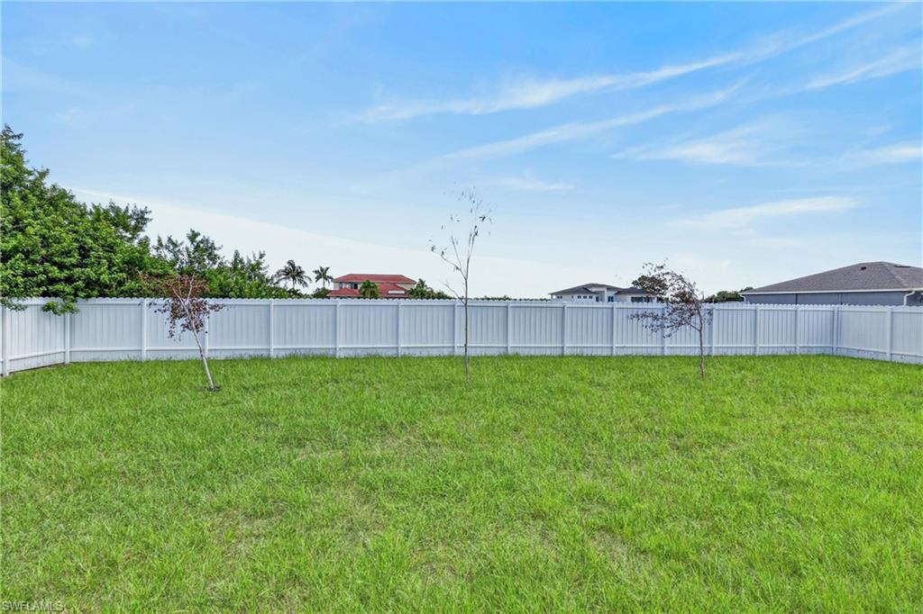 1003 Kismet PKWY W photo 29
