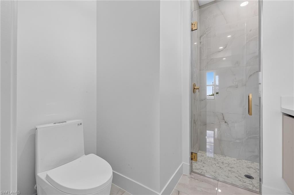 1003 Kismet PKWY W photo 21