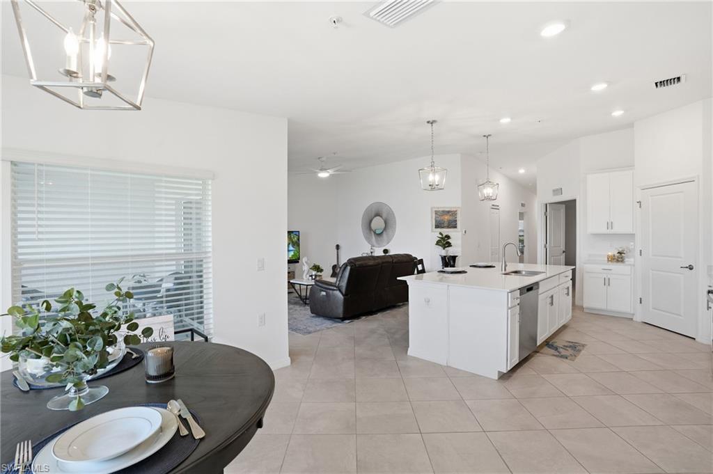 5427 Double Eagle Cir 2824 photo 7
