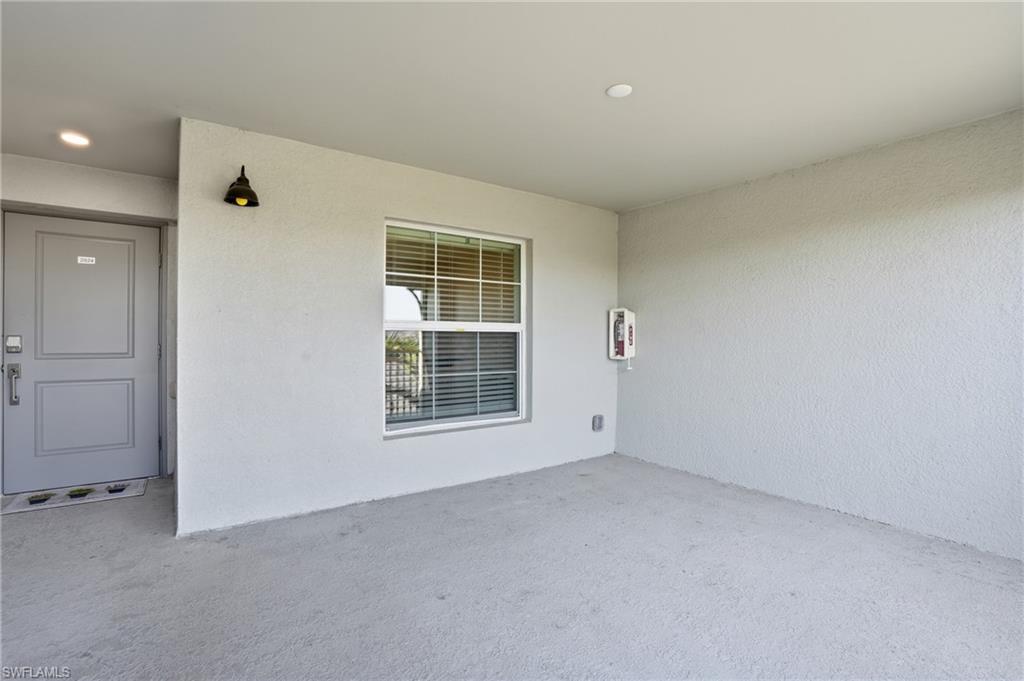 Front Lanai