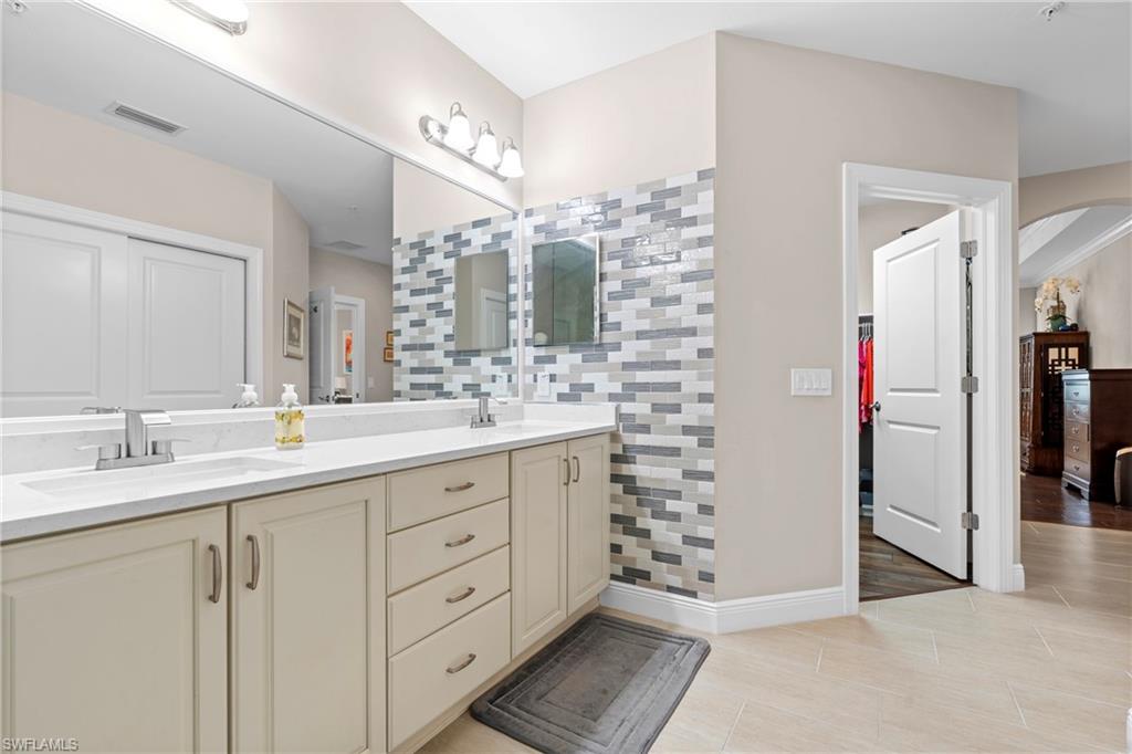 2137 FRANGIPANI CIR 102 photo 19